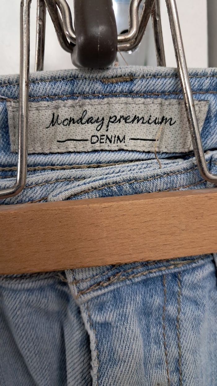 Short jean monday premium taille 38 - photo numéro 3