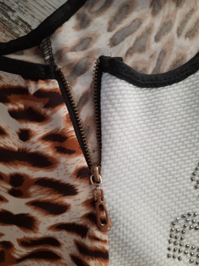 T-shirt BOSTON 33 avec de magnifique strass - photo numéro 4