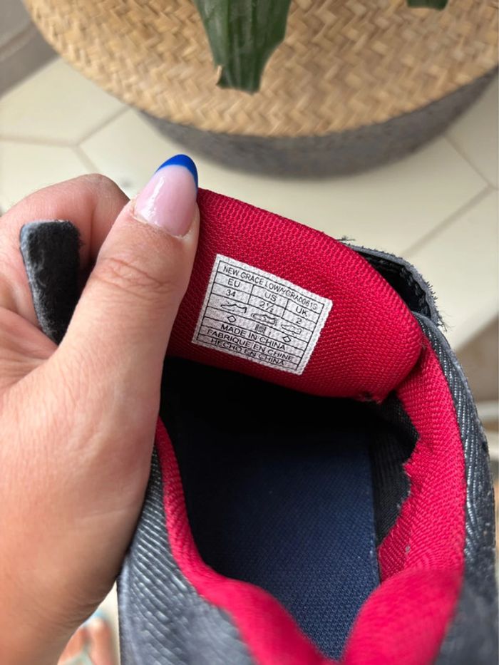 Basket levi’s - en cuir synthétique - pointure 34 - lacets élastique et scratch - en très bon état - photo numéro 5