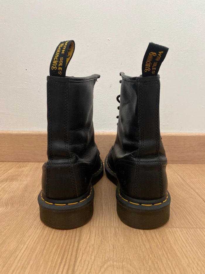 Dr Martens roses noires - photo numéro 5