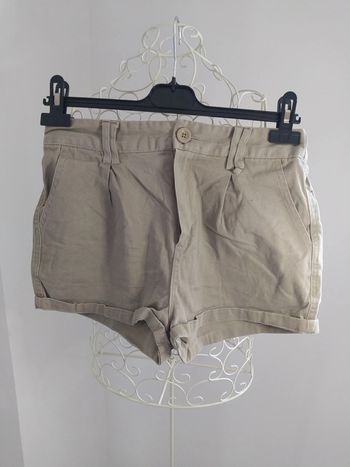Short beige