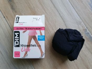 Collants neufs Dim Mes essentiels Taille 3 noir