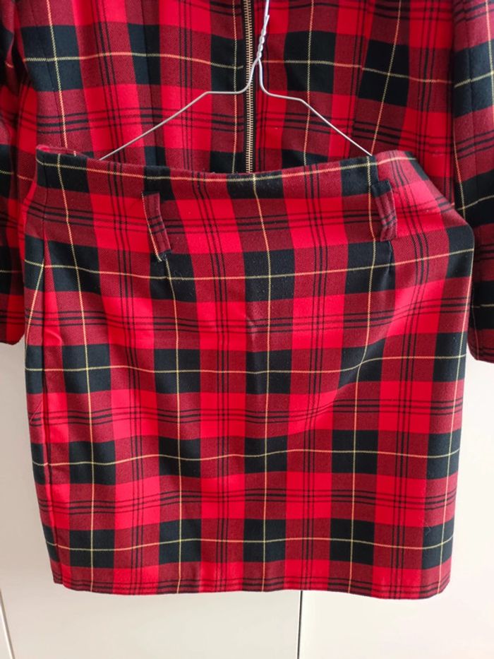 Ensemble veste + jupe rouge ecossais 38 - photo numéro 2