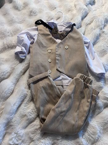 Ensemble événement taille 4 ans 