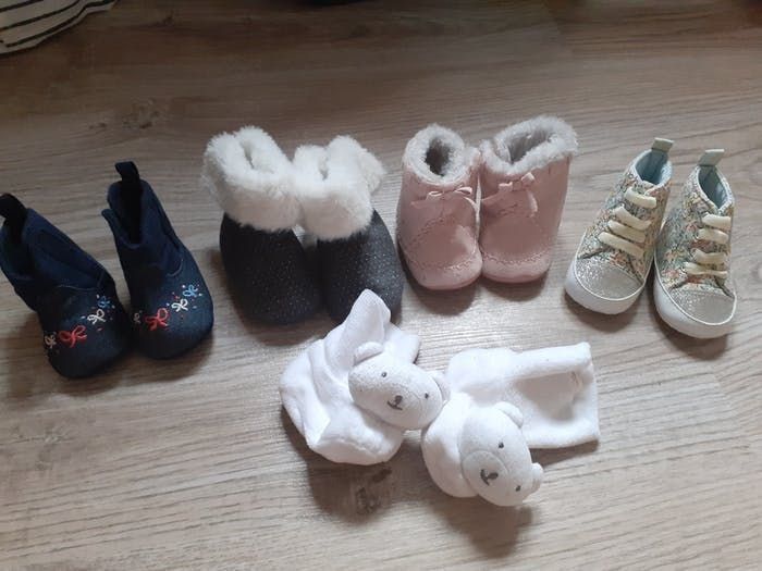 Lot chaussures bébé