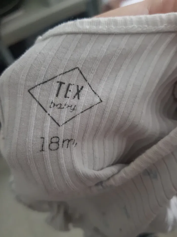 T-shirt de taille 18mois - photo numéro 3