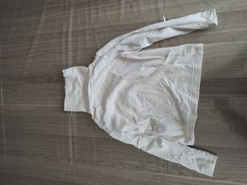 Tee shirt longues manches blanc à col roulé