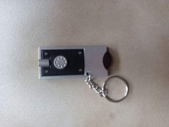 Porte-clés voiture "Jeton de caddie + Eclairage"