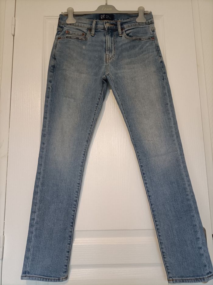 Jean bleu clair w28 L30 Gap - photo numéro 5