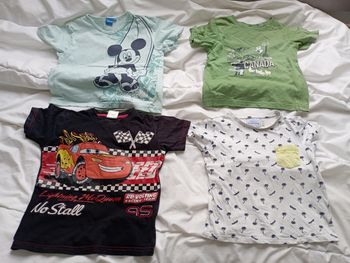 Lot 4 tee shirt manches courtes 5 ans marques diverses 6€