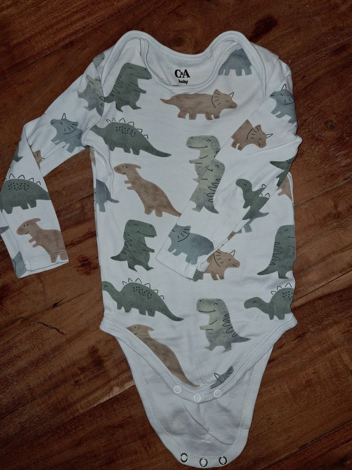 Lot 5 bodies 12-18 mois - photo numéro 5