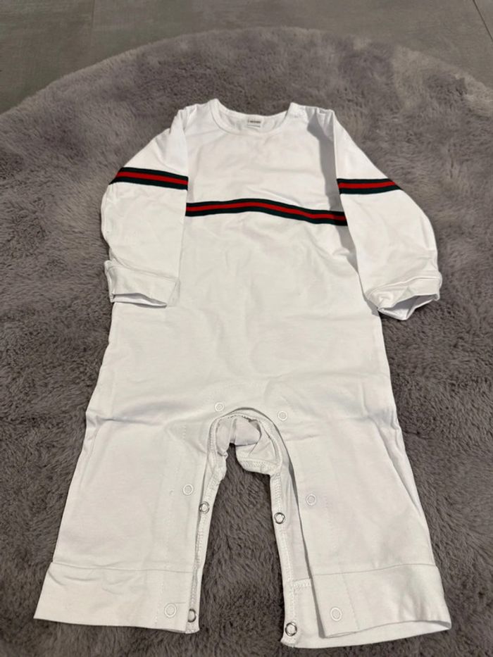 Grenouillere garçons taille 18 24 mois