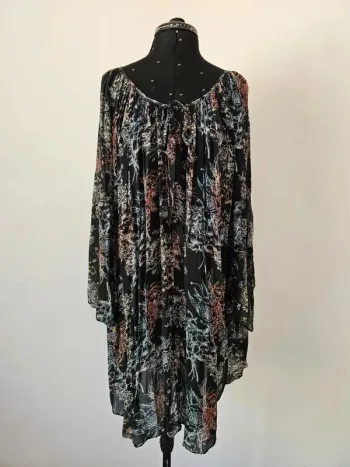 Robe Fluide Lauren Vidal - Taille M - Élégante & Légère