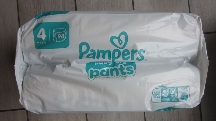 94 Couches pampers baby dry pants taille 4 - photo numéro 2