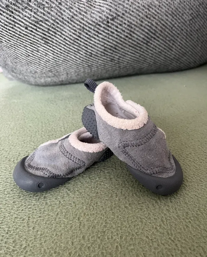 Chaussons souple décathlon taille 21