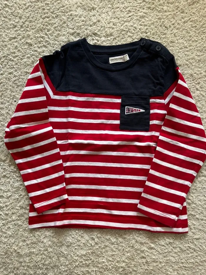 Pull léger à rayures marque Orchestra taille 5 ans