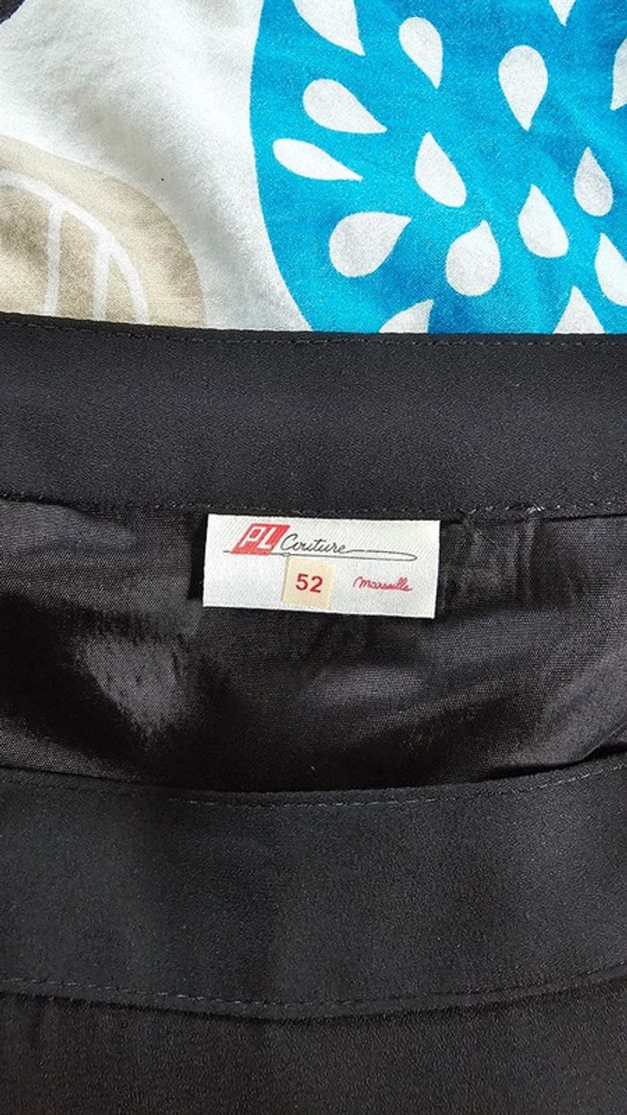 jupes mi-longue ''Pl Couture'' noir taille 52 - photo numéro 4