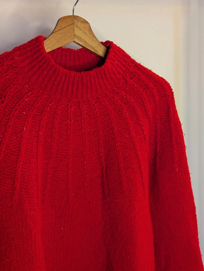 Gros pull en maille rouge - photo numéro 2