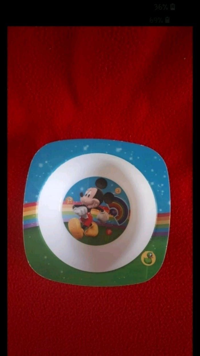 Assiette pour le repas de bébé