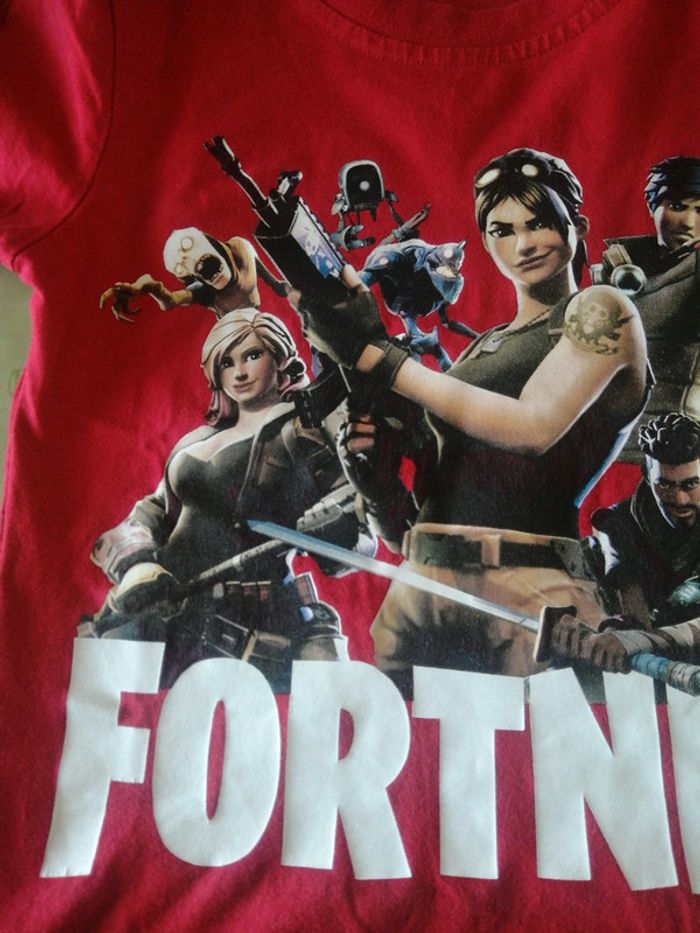 Tee shirt manche courte fortnite T. 130 - photo numéro 5