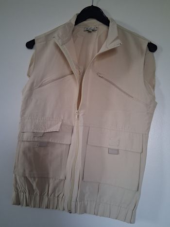 Gilet sans manche beige " t- S"