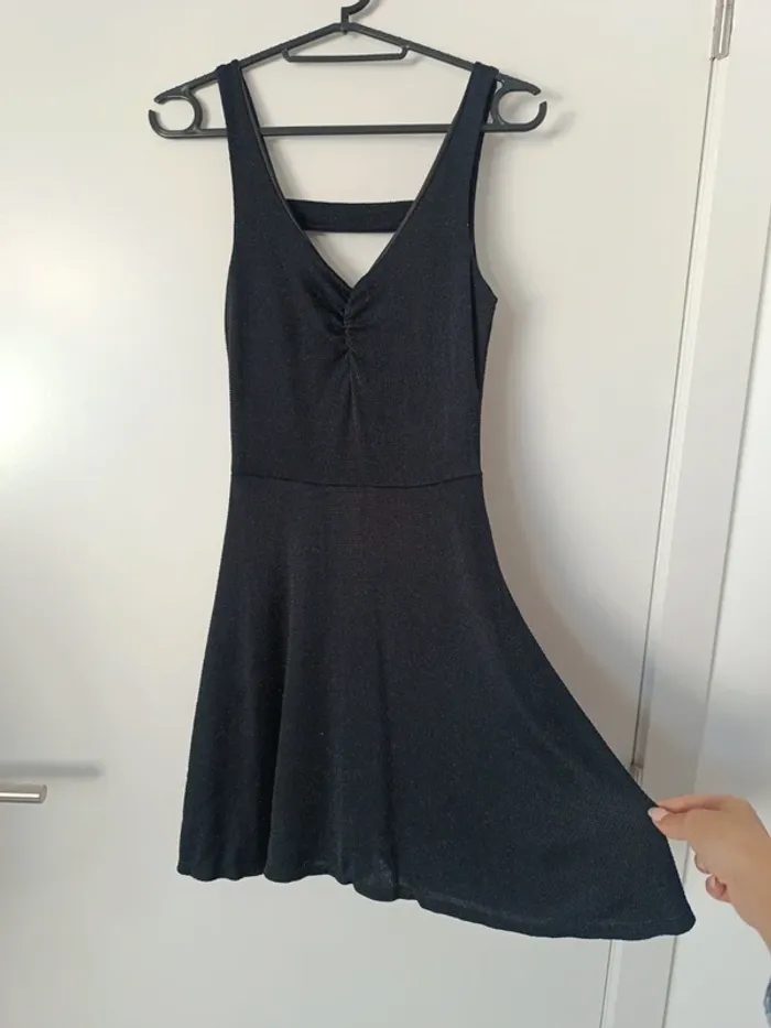 🖤 Robe patineuse noire Jennyfer – effet cintré – Small - photo numéro 6