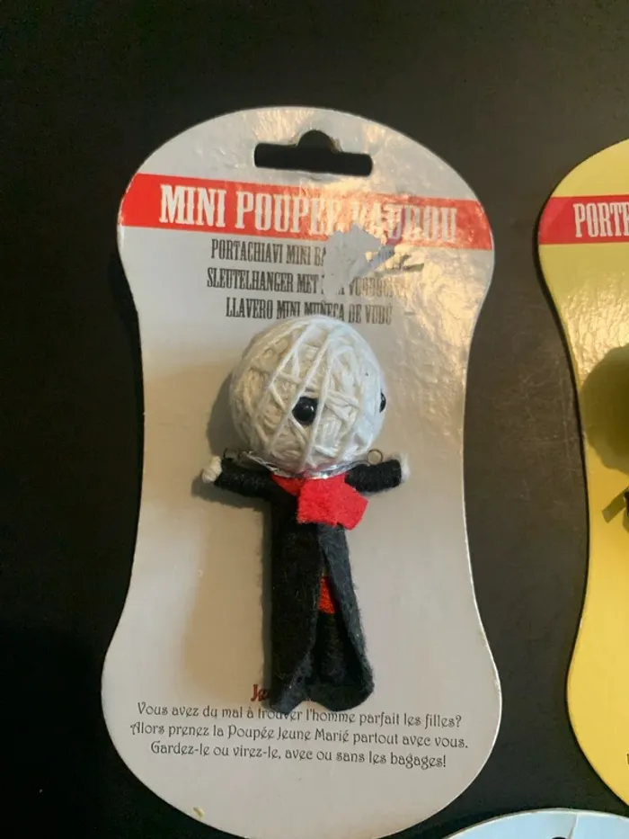 L’or de 3 mini poupées vaudou - photo numéro 2