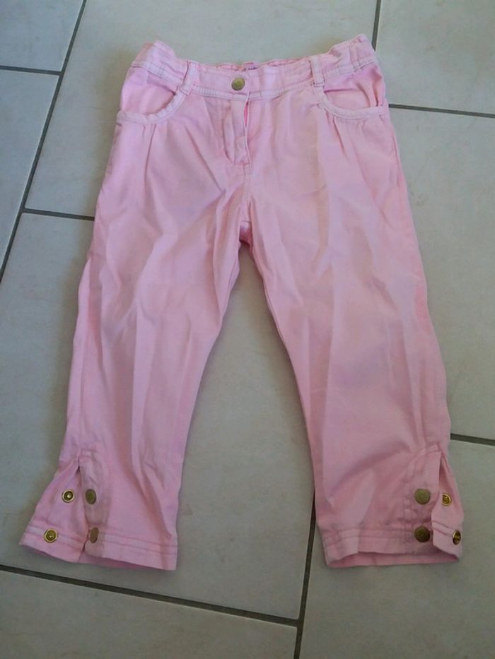 Pantacourt rose taille 6 a