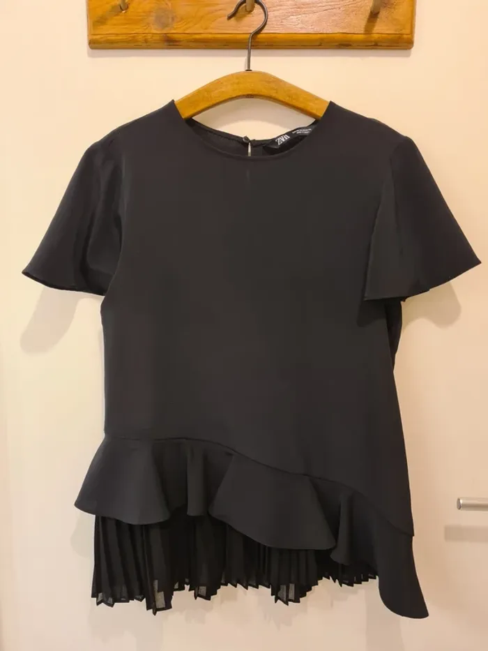 Haut noir Zara - photo numéro 5