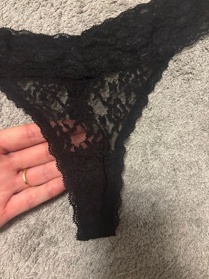 String noir - photo numéro 2