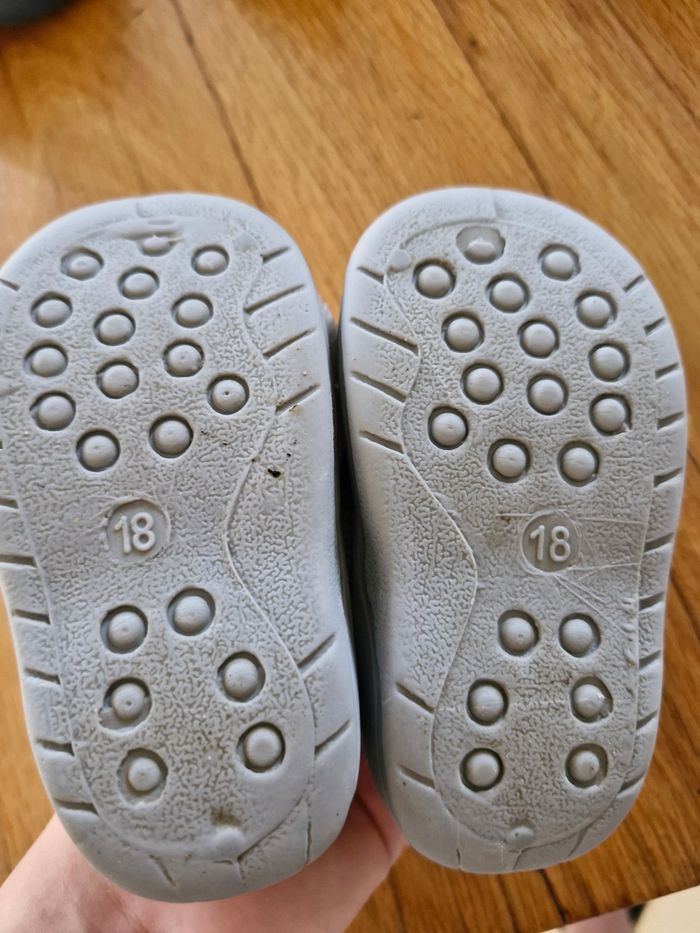 Chausson taille 18 - photo numéro 5