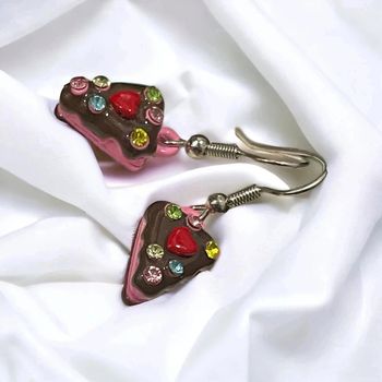 4 paires de boucles d’oreilles