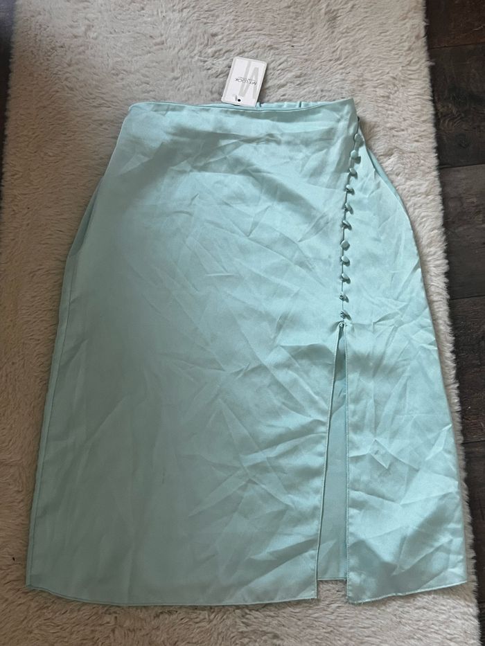 Jupe satin turquoise - photo numéro 2