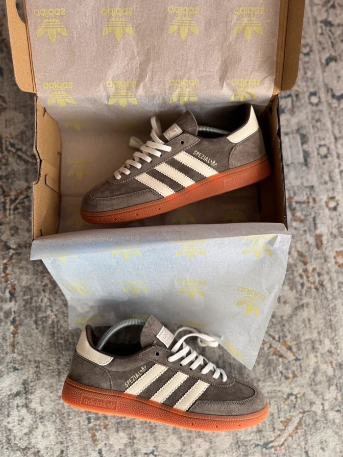 Nouveau Adidas Handball Spezial Marron Taille 40 - photo numéro 2