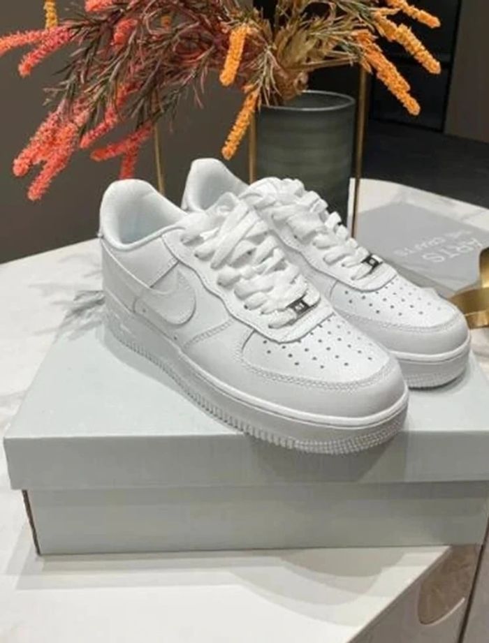 Basket Nike Air Force one 1
40 - photo numéro 2