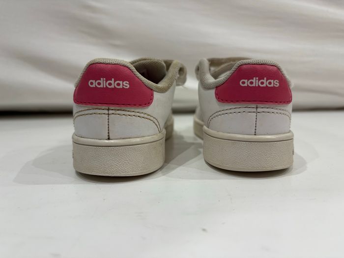 Baskets fille adidas taille 26 - photo numéro 2