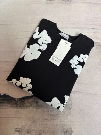 T-shirt Hallstarz Noir Taille M - Édition Limitée - Motifs Blancs Originaux