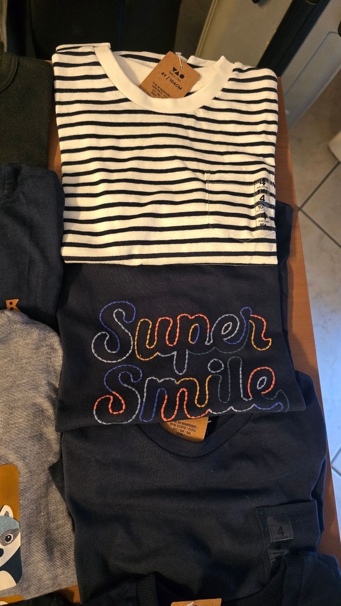 NEUFS (TOUS NON PORTÉS) 🏷💙superbe lot Tee-shirts ML 4 ans garçon - photo numéro 8