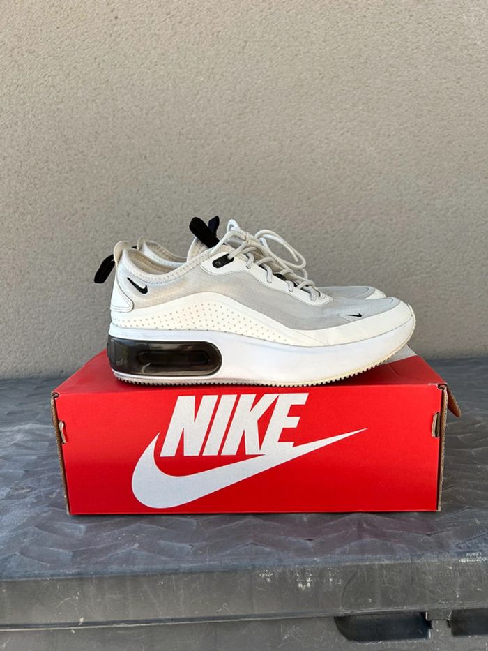 Baskets Nike Dia - photo numéro 3