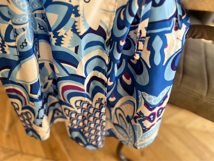 Robe satinée bleu et blanche longue bleu blanche taille M 38 - photo numéro 5