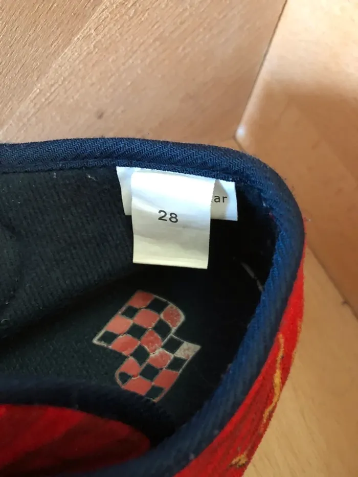 Chaussons cars taille 28 - photo numéro 4