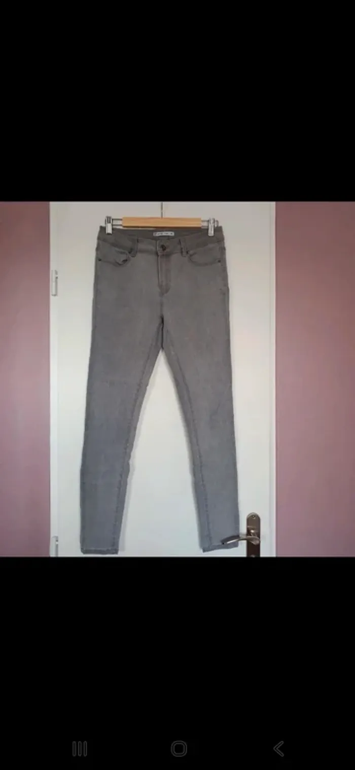 Pantalon jean gris