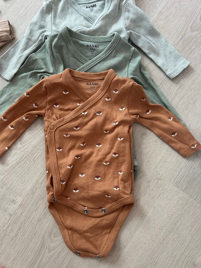 Lot body 1 mois - photo numéro 5