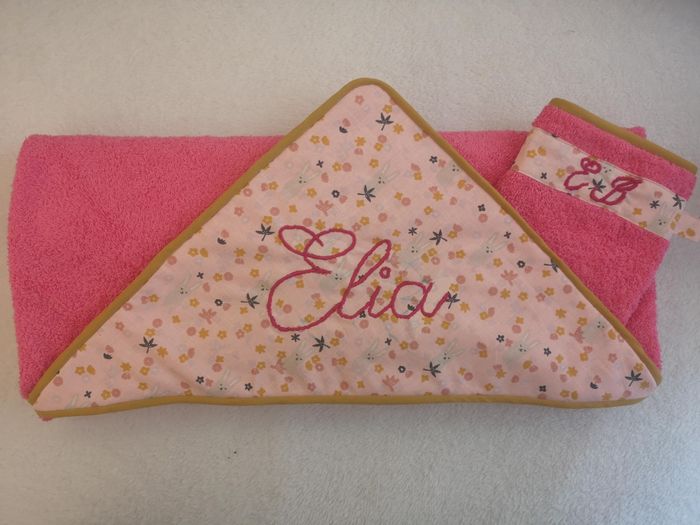 Cape de bain et gant de toilette