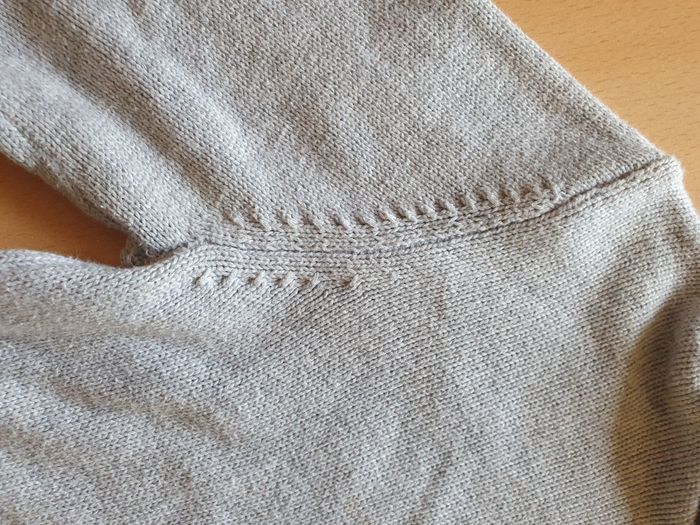 Pull Armani Junior - photo numéro 4