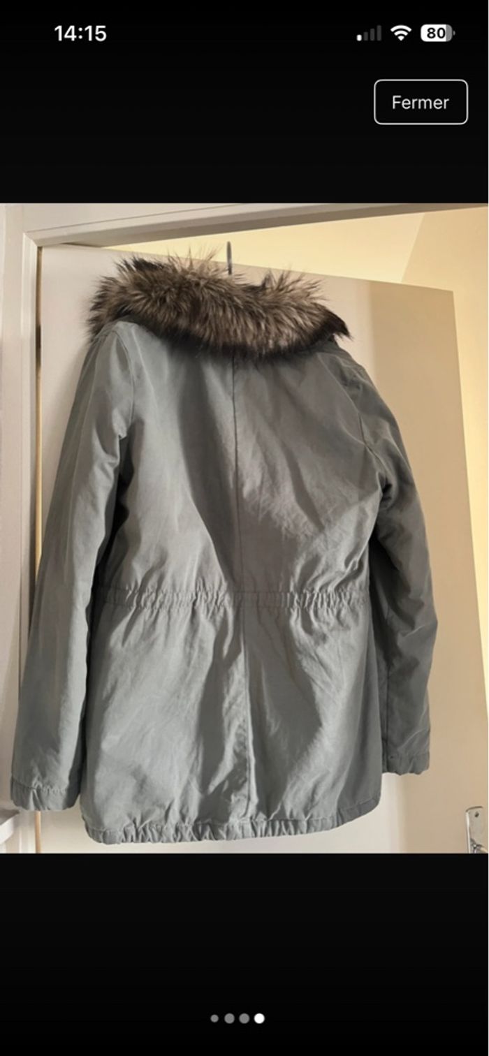 Manteau femme avec fourrure - photo numéro 3