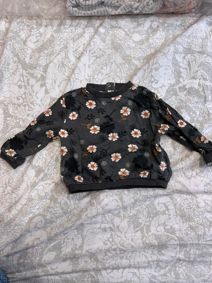 Sweat à fleurs
