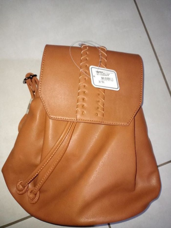 Sac à dos femme marron camel neuf avec étiquette