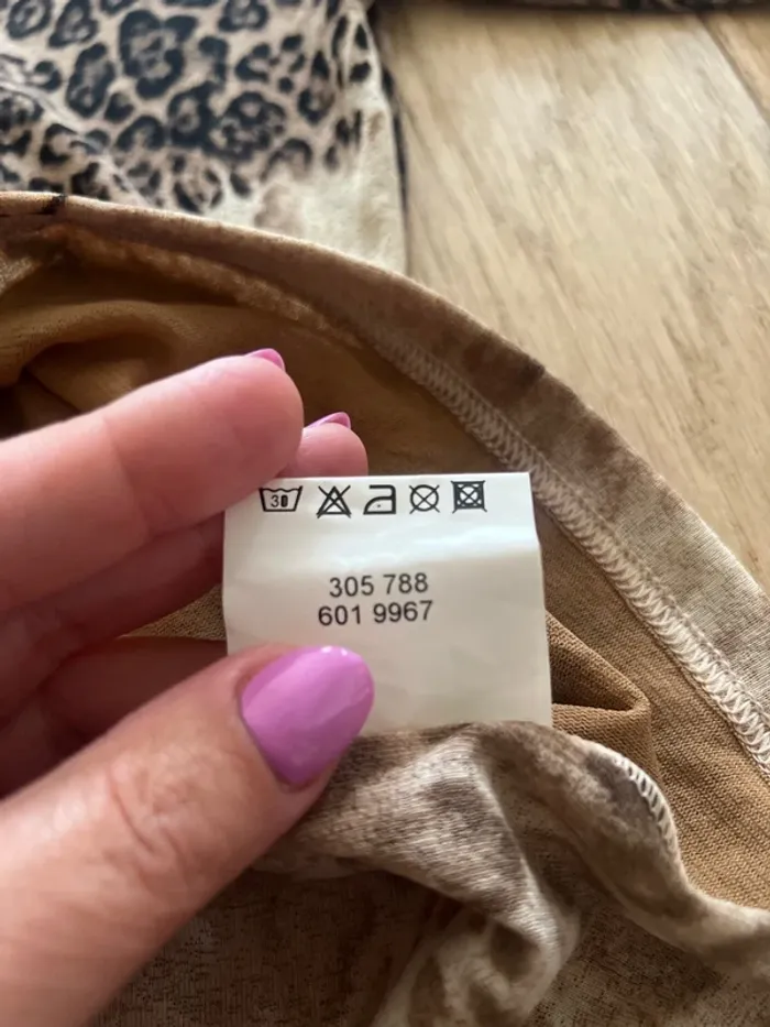 Tee shirt manche longue maison 123 taille 42/44 très bon état - photo numéro 6