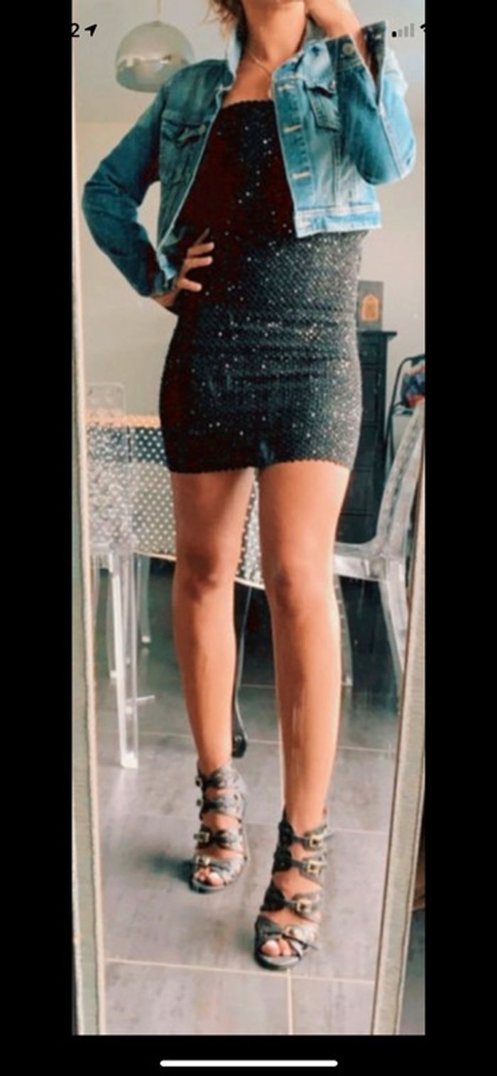 Robe bustier pailletée